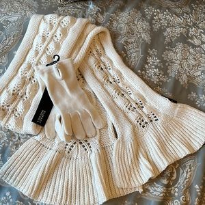 Gorgeous Ivory Crocheted Scarf and Gloves set NWT
